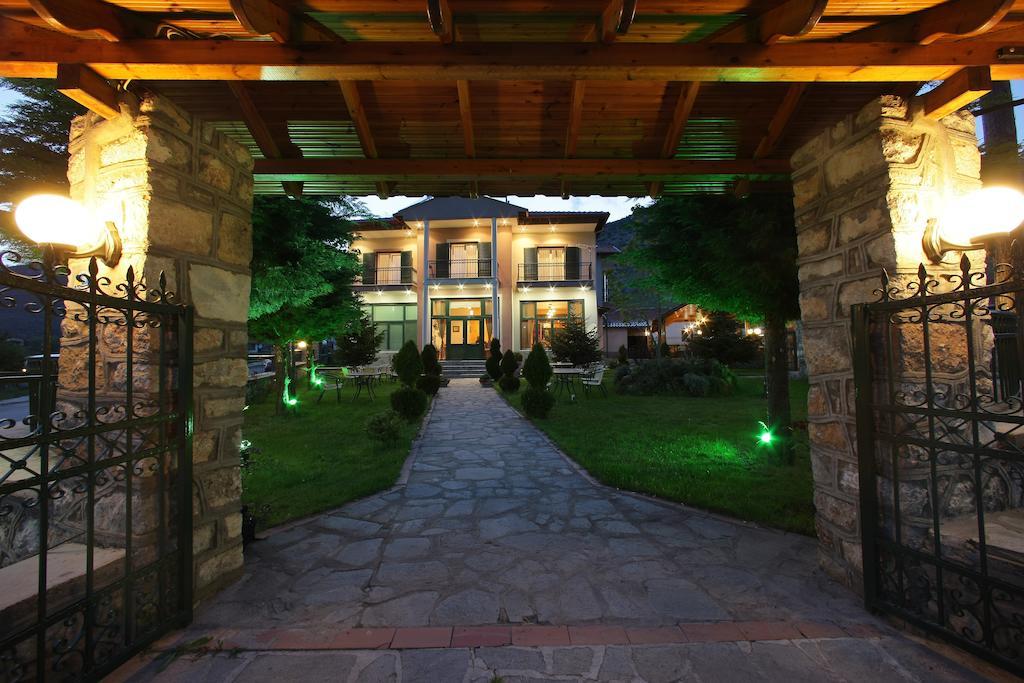 Krystal Hotel Krystallopigi Exterior photo