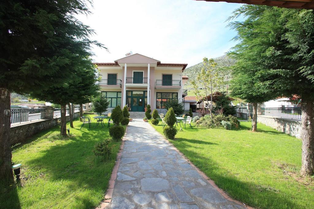 Krystal Hotel Krystallopigi Exterior photo